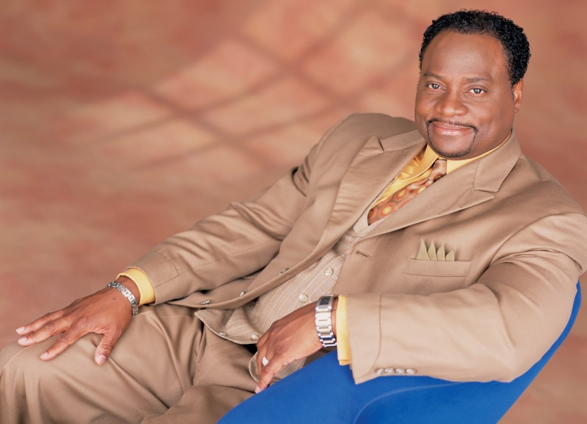 bishop eddie long sitting