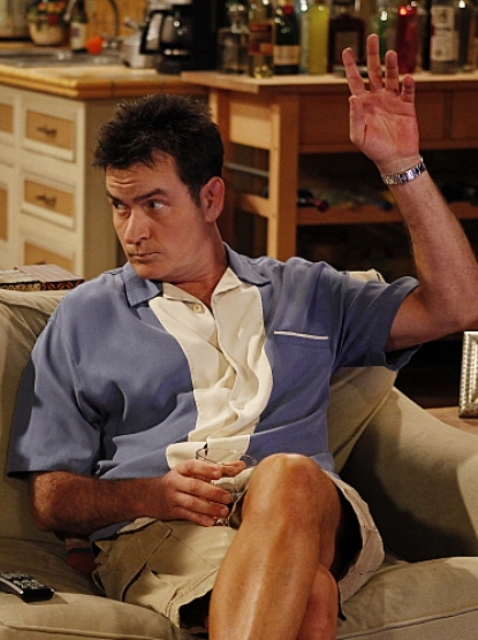Charlie-sheen-on-two-and-a-half-men-2011