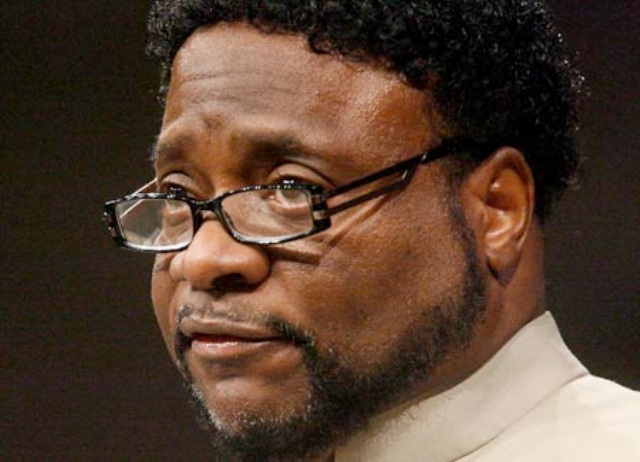 eddie-long-glasses