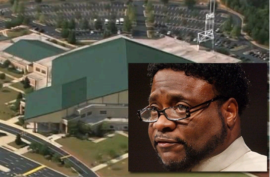Eddie_Long_School_closes